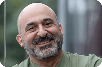 Dr. Miguel Akkari